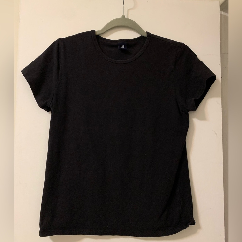black baby tee
